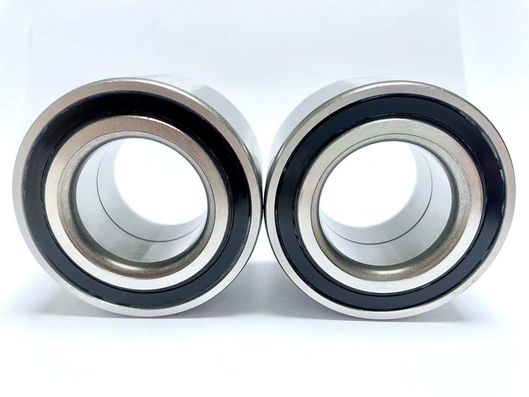 which is better ball bearing or roller bearing